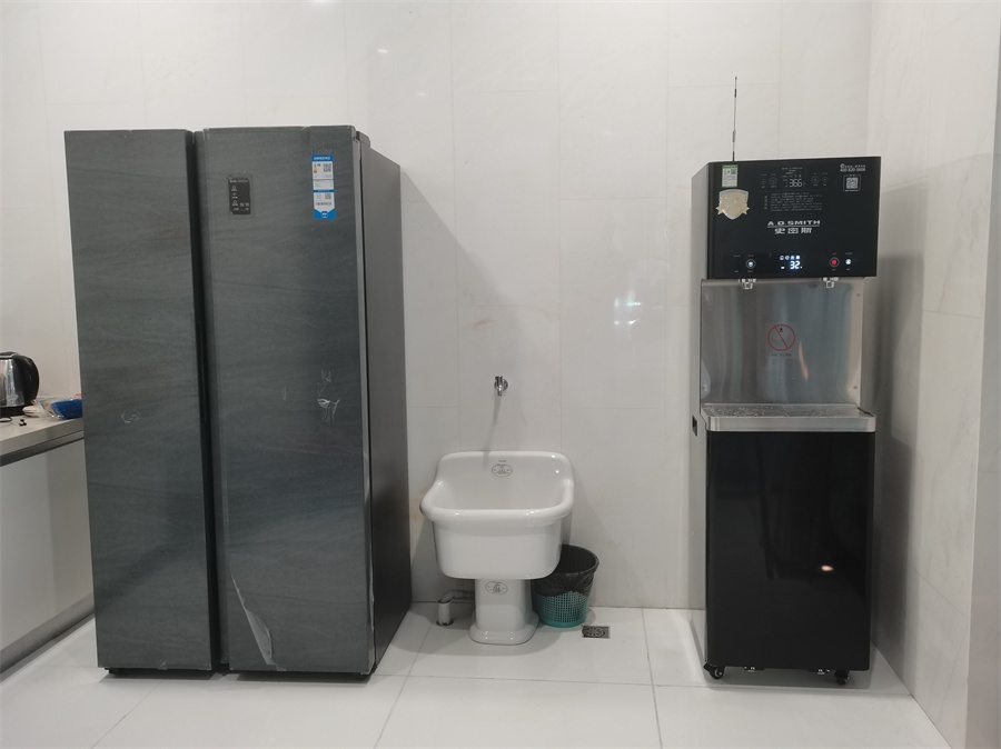 工厂车间几百名员工集中取水，该怎么选配商用净水设备